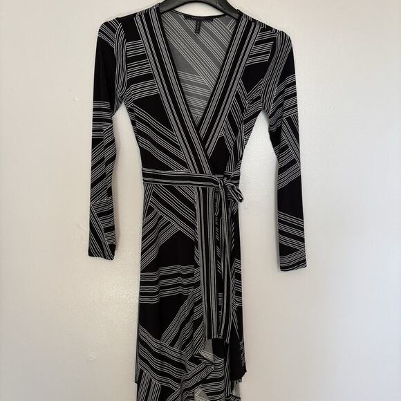 BCBG Max Azria Wrap Dress Black White Geometric Striped XXS Handkerchief Hem - Picture 9 of 9